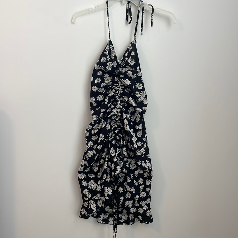 SHEIN Halter Tie Neck Daisy Dress